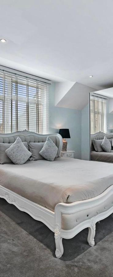 Hampstead Opulence Apartment - Luxurious Split Level Property Londres Exterior foto